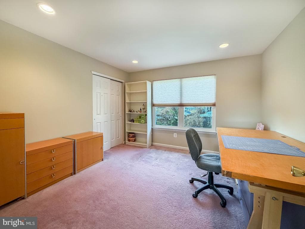838 Gina Drive photo 32