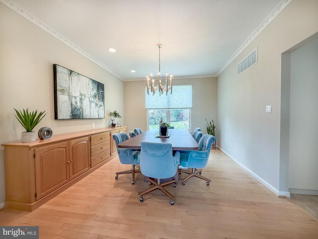 838 Gina Drive photo 8