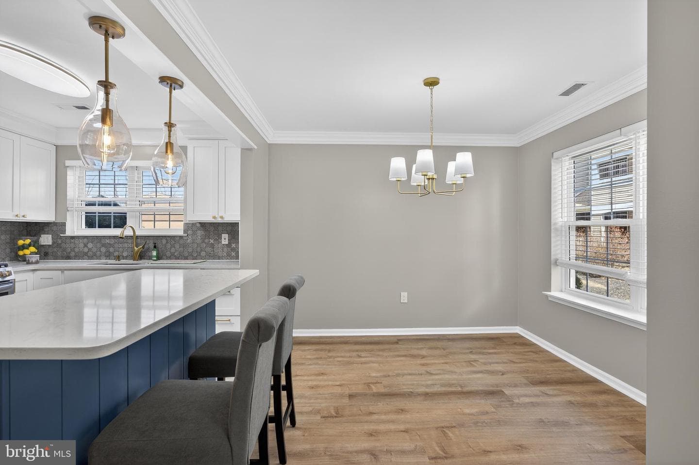 71101 Delaire Landing Road #101 photo 11