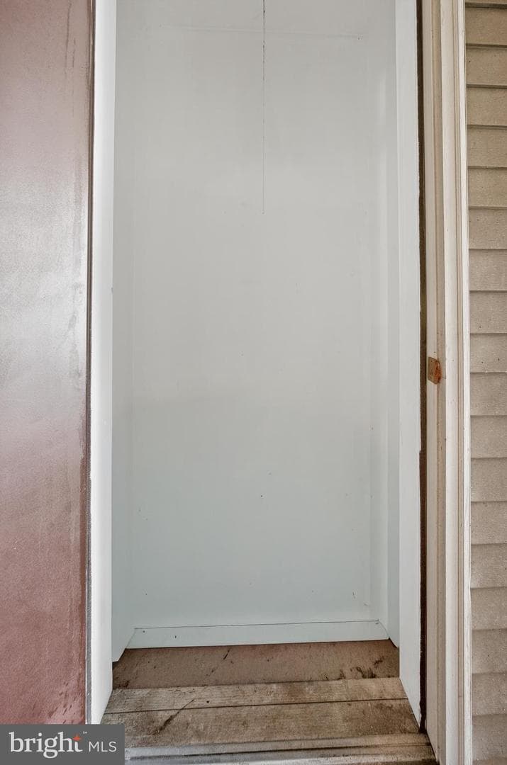 71101 Delaire Landing Road #101 photo 27