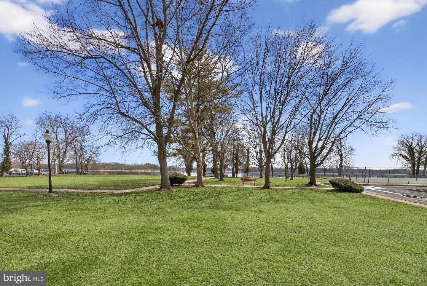 71101 Delaire Landing Road #101 photo 29