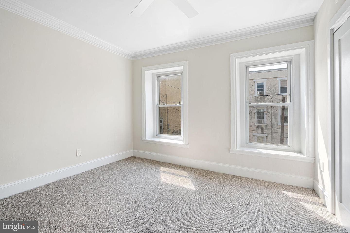 104 Seville Street photo 10
