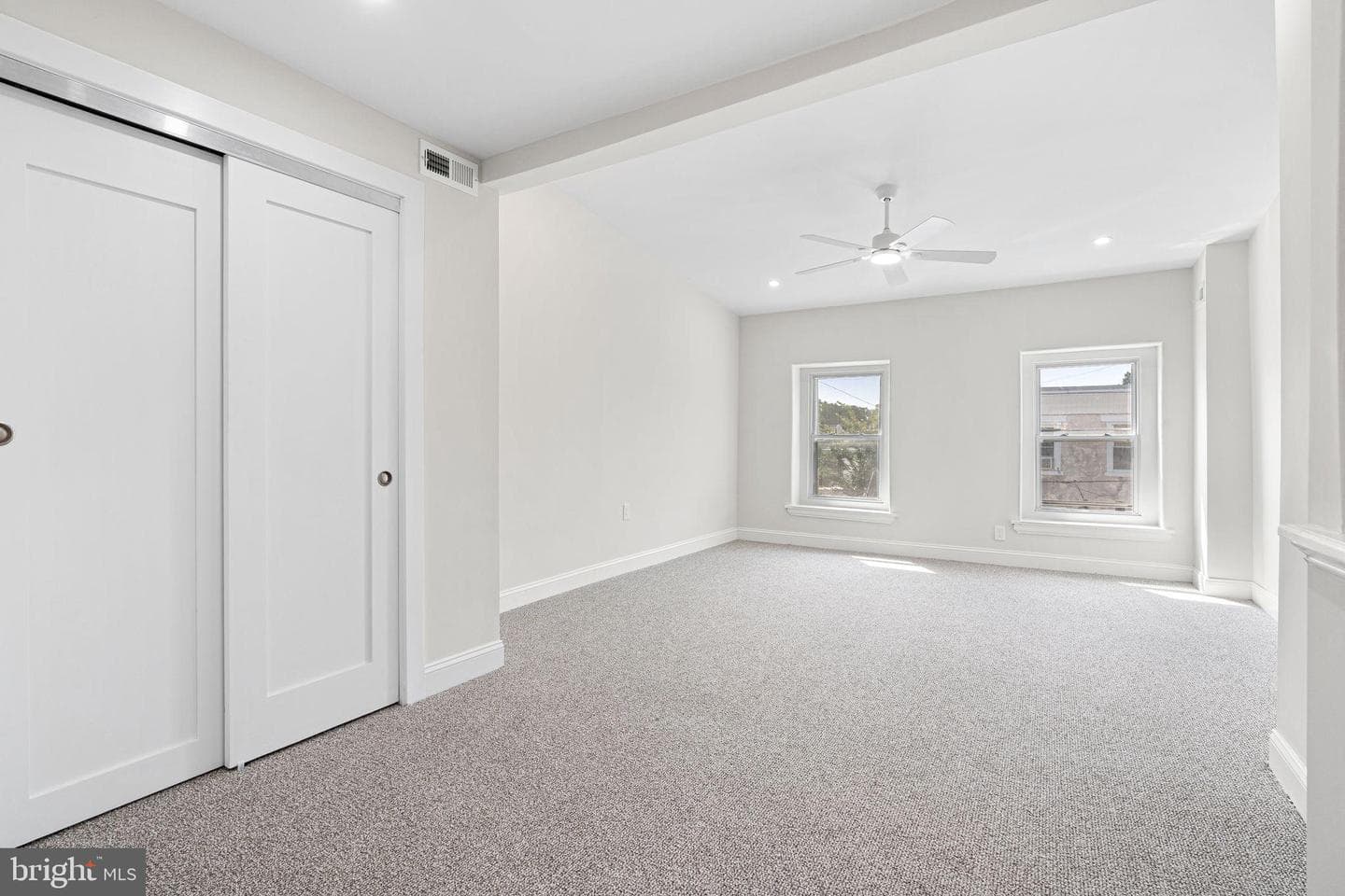 104 Seville Street photo 18