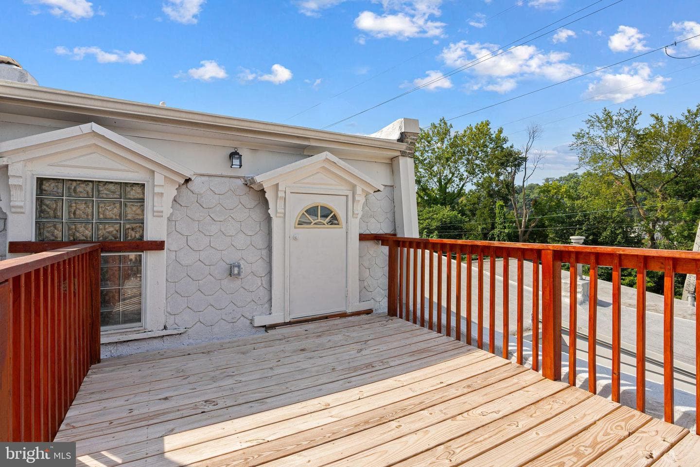 104 Seville Street photo 23