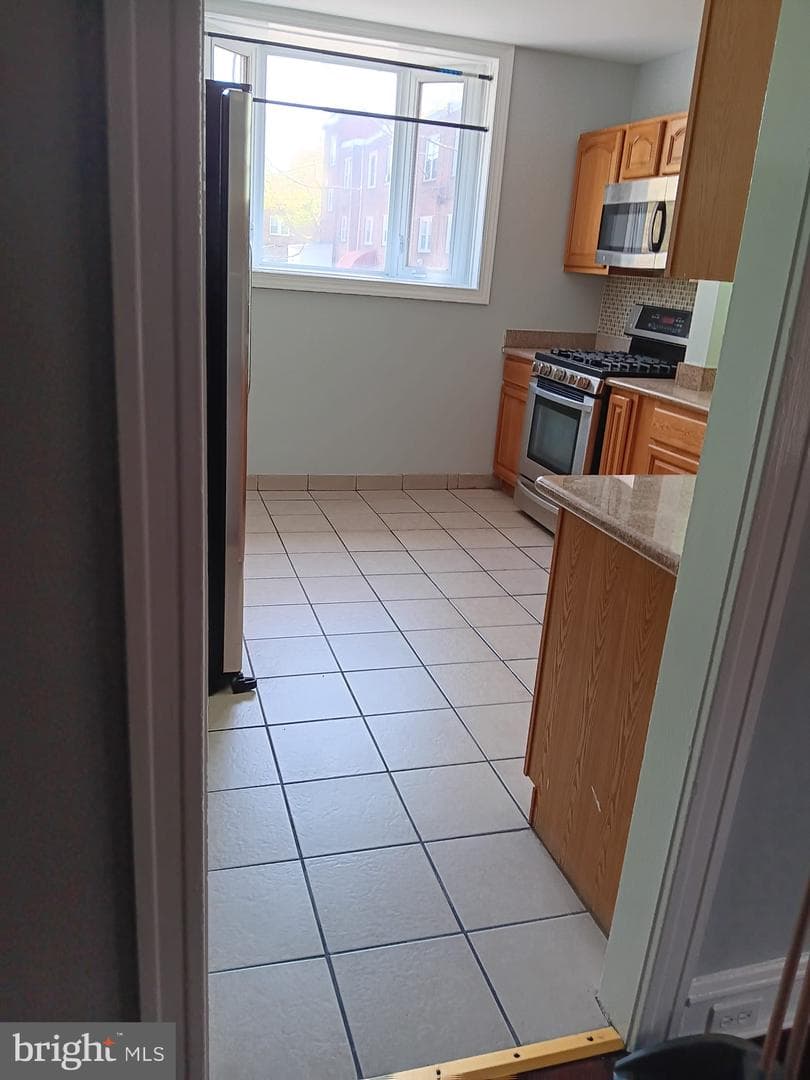 5911 Reach Street photo 10