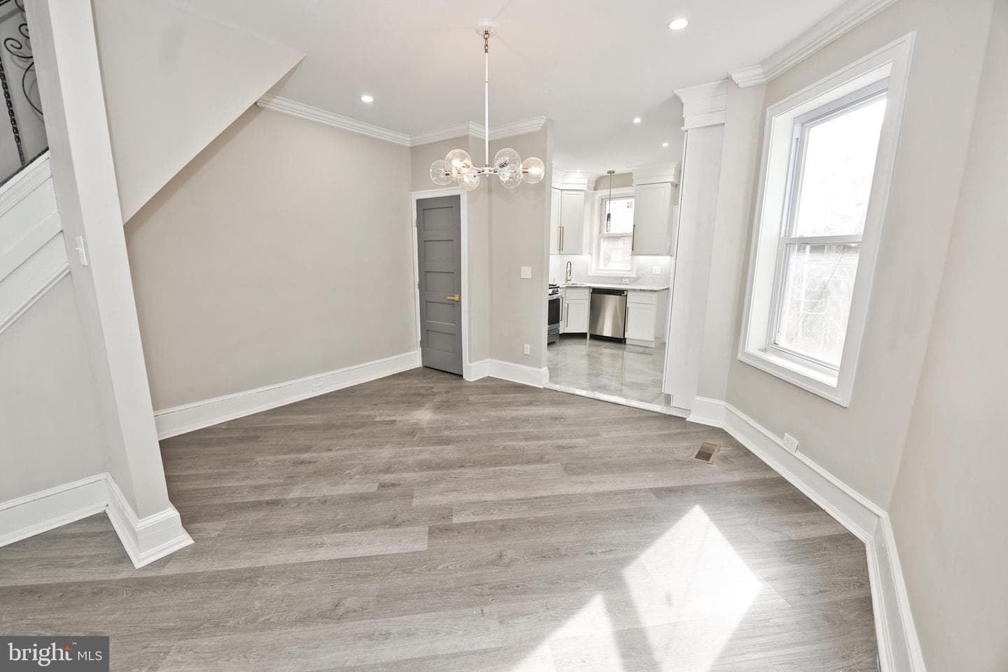 5836 Pemberton Street photo 19