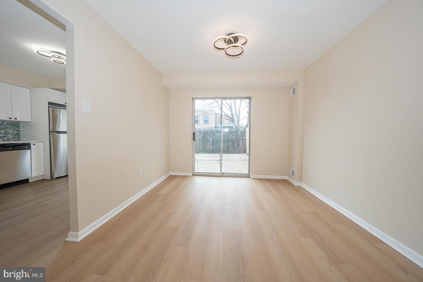 8212 Chelwynde Avenue photo 16