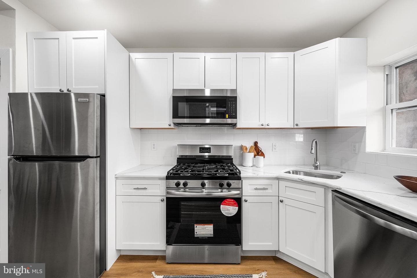 2148 S Garnet Street photo 9