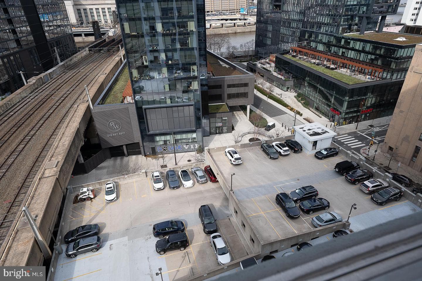 2200 Arch Street #913 photo 22