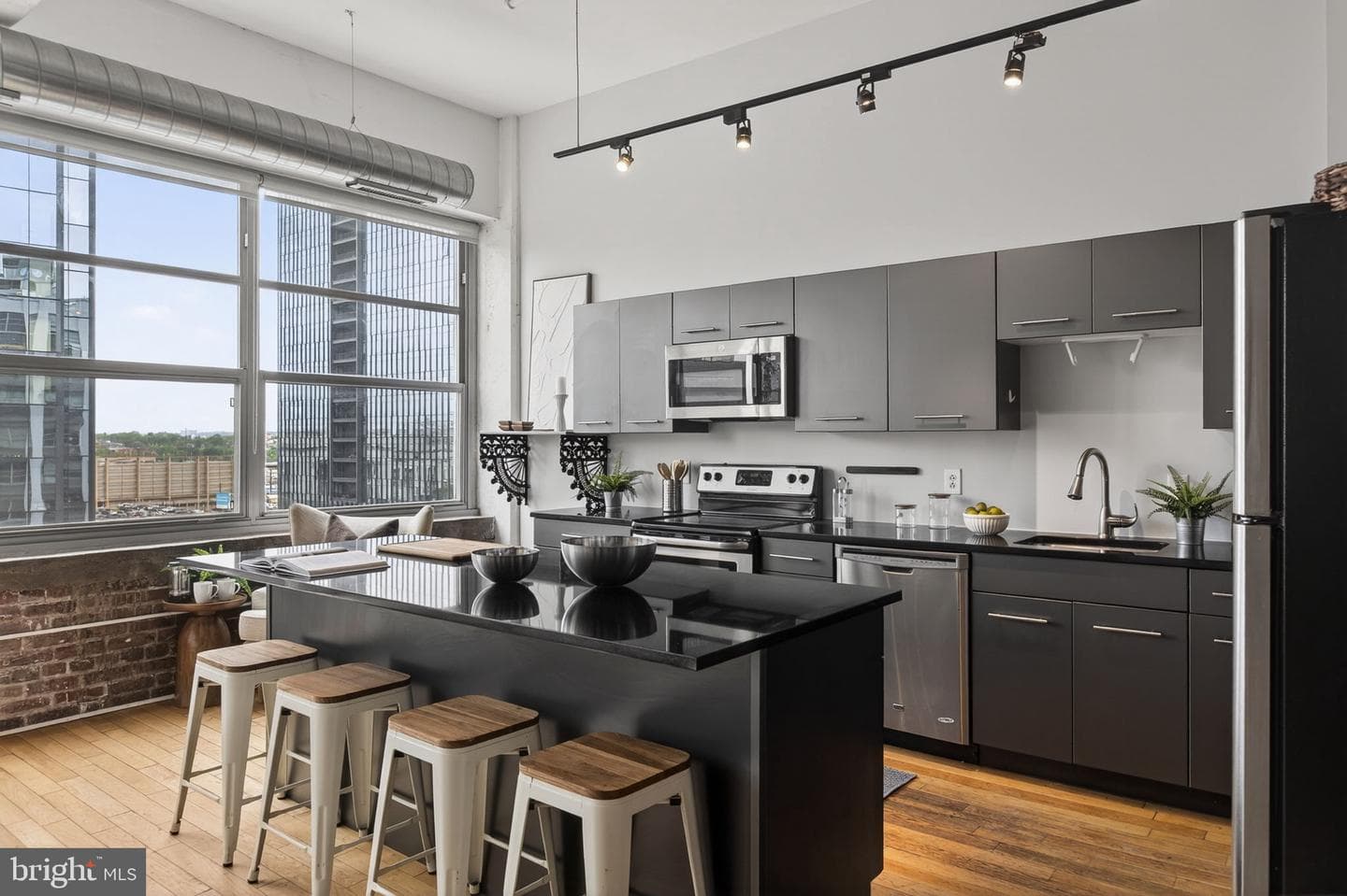 2200 Arch Street #913 photo 3