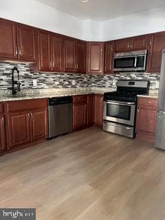335 Unruh Avenue photo 9