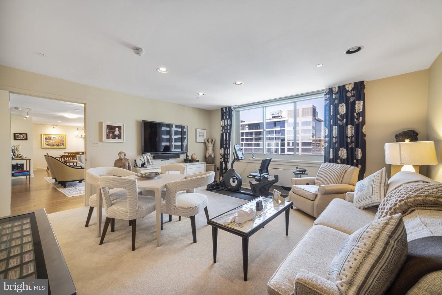 1919 Chestnut Street #2901/02/24 photo 7