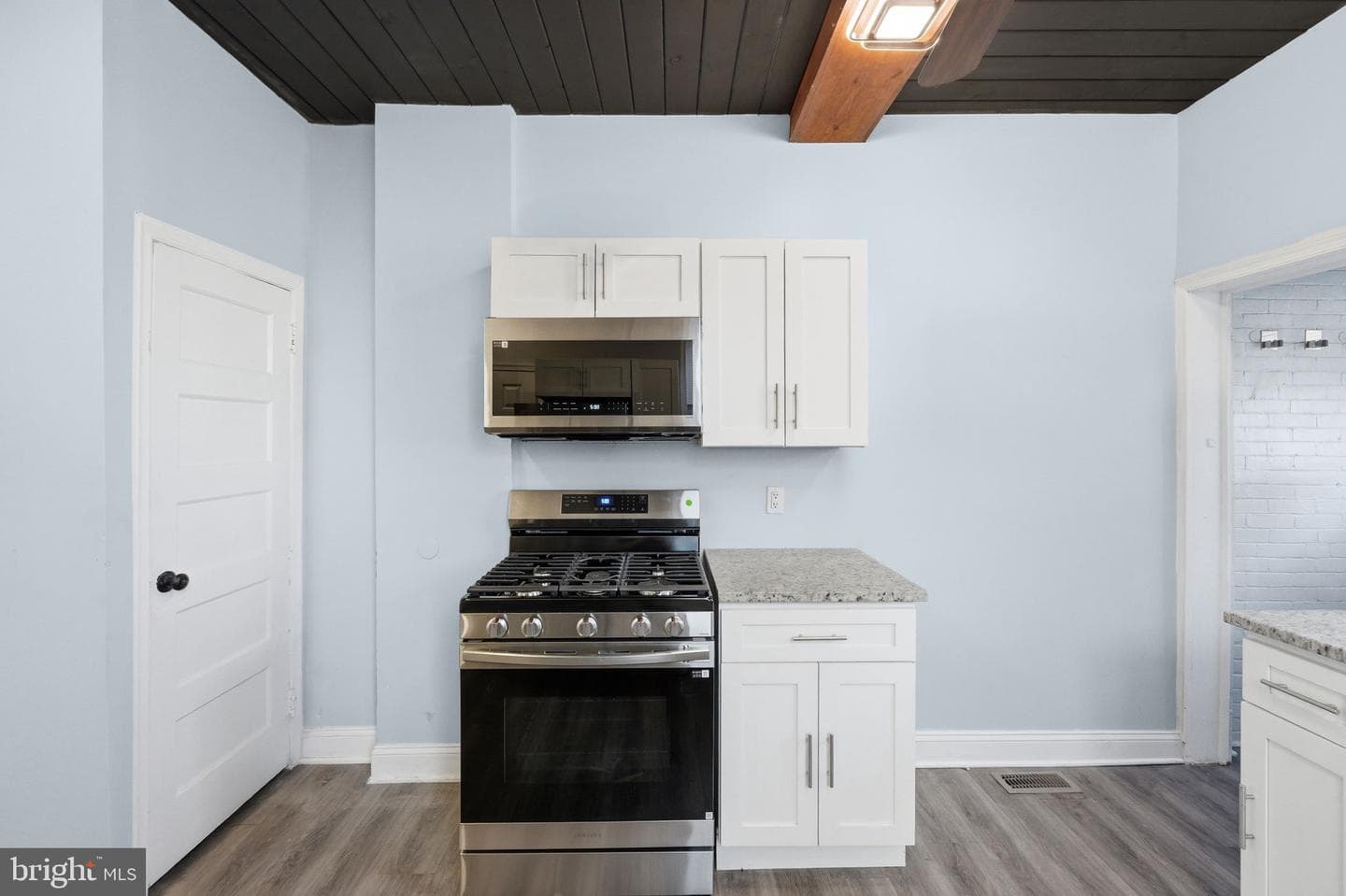 5635 Montrose Street photo 15