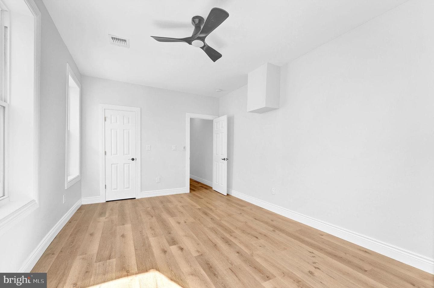 5510 W Thompson Street photo 14