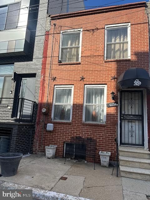 1749 W Seybert St photo 12