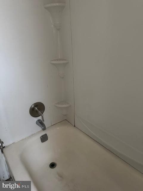 1749 W Seybert St photo 8