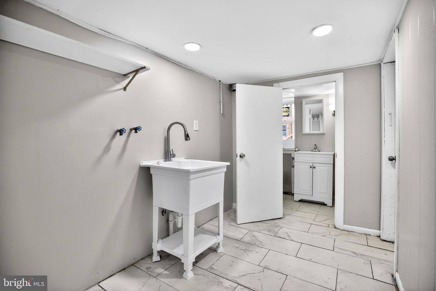 7431 Drexel Road photo 27
