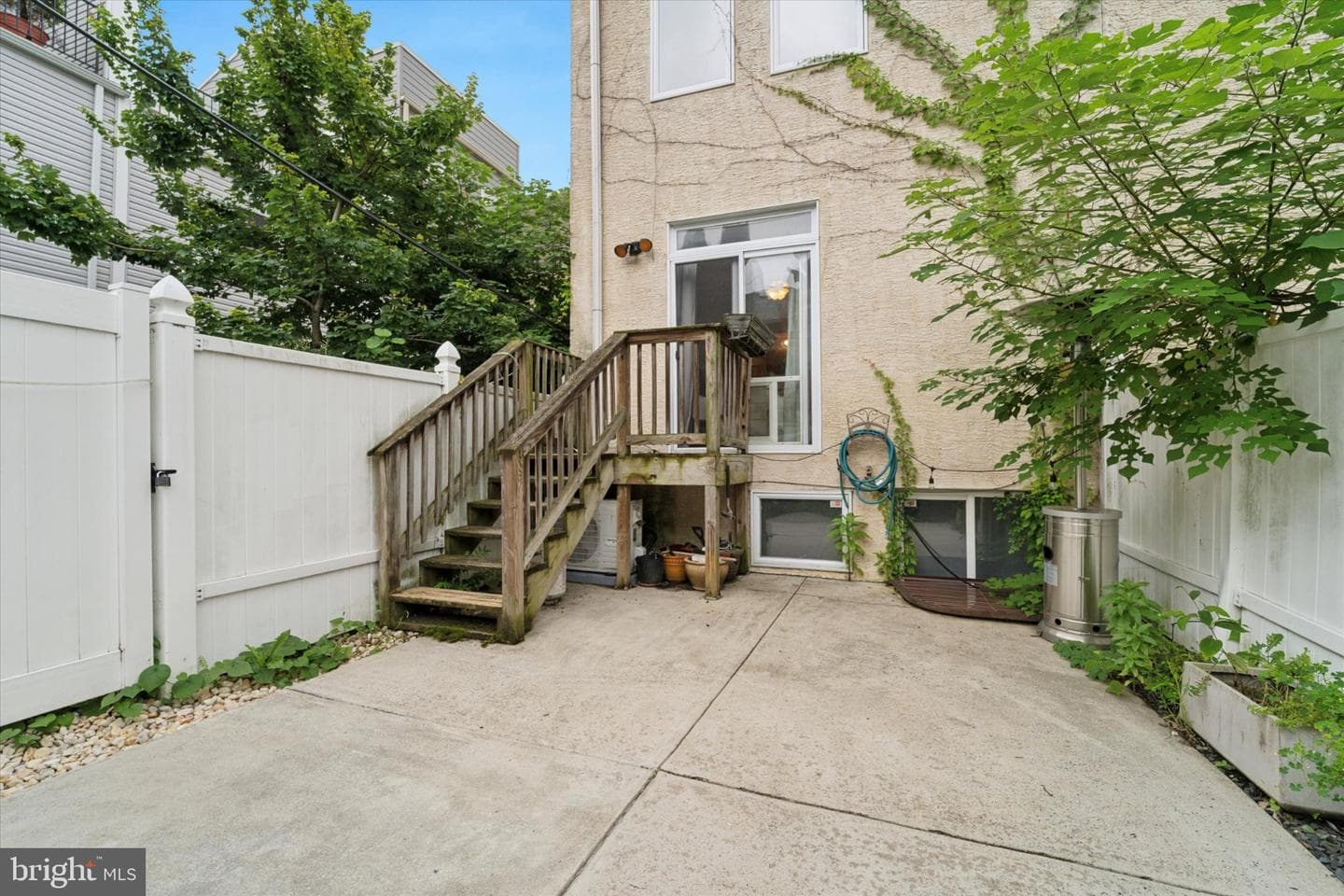 1834 E Albert Street photo 28