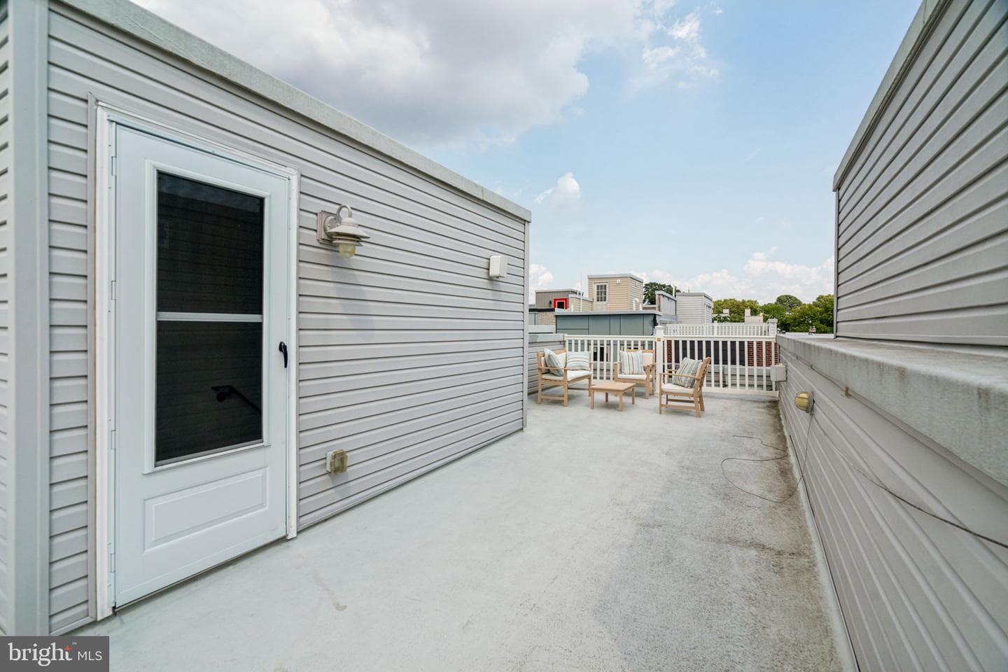 1444 N Myrtlewood Street photo 32