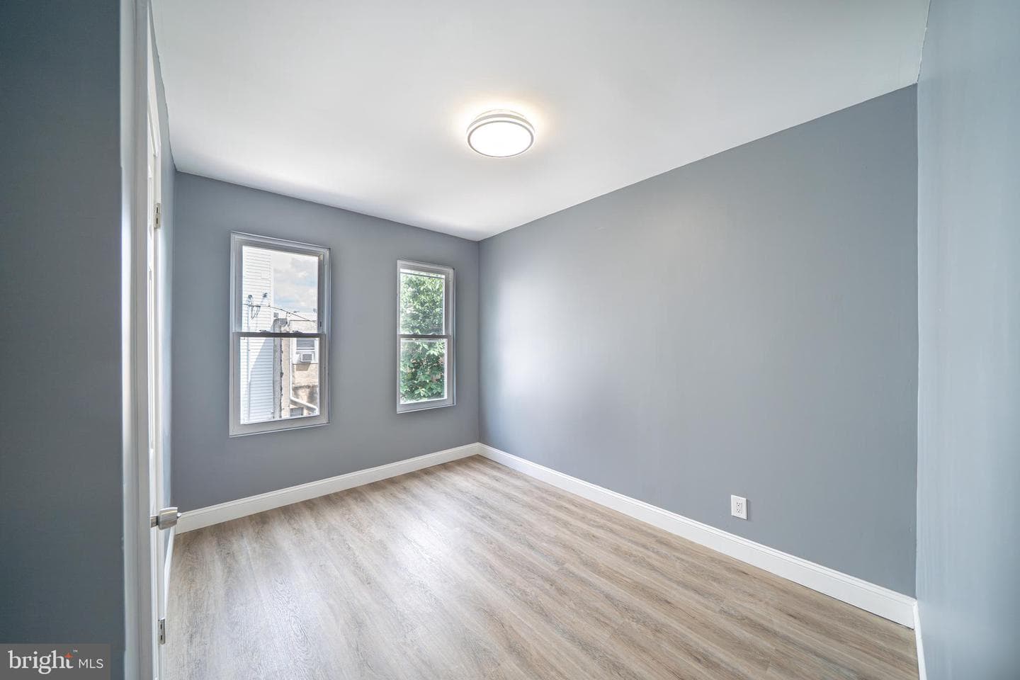 1221 S 24th Street photo 23