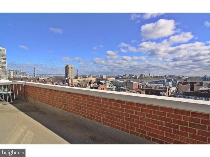 200 Lombard Street #717 photo 22