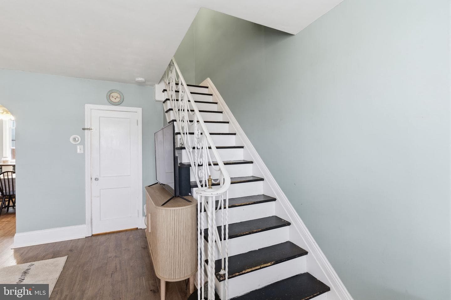 2905 Knorr Street photo 5