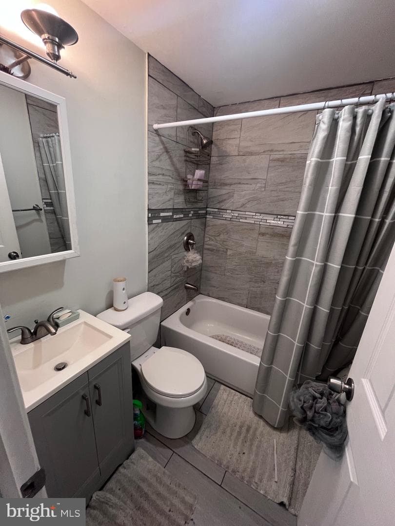 2915 Edgley Street photo 6
