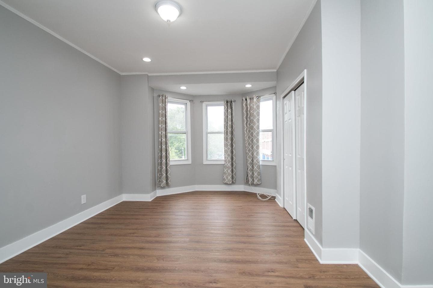 3717 N Gratz Street photo 5