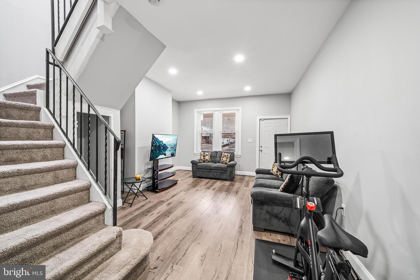 6140 Chew Avenue photo 4