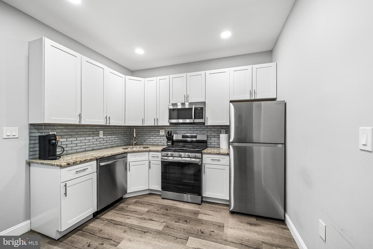 6140 Chew Avenue photo 7