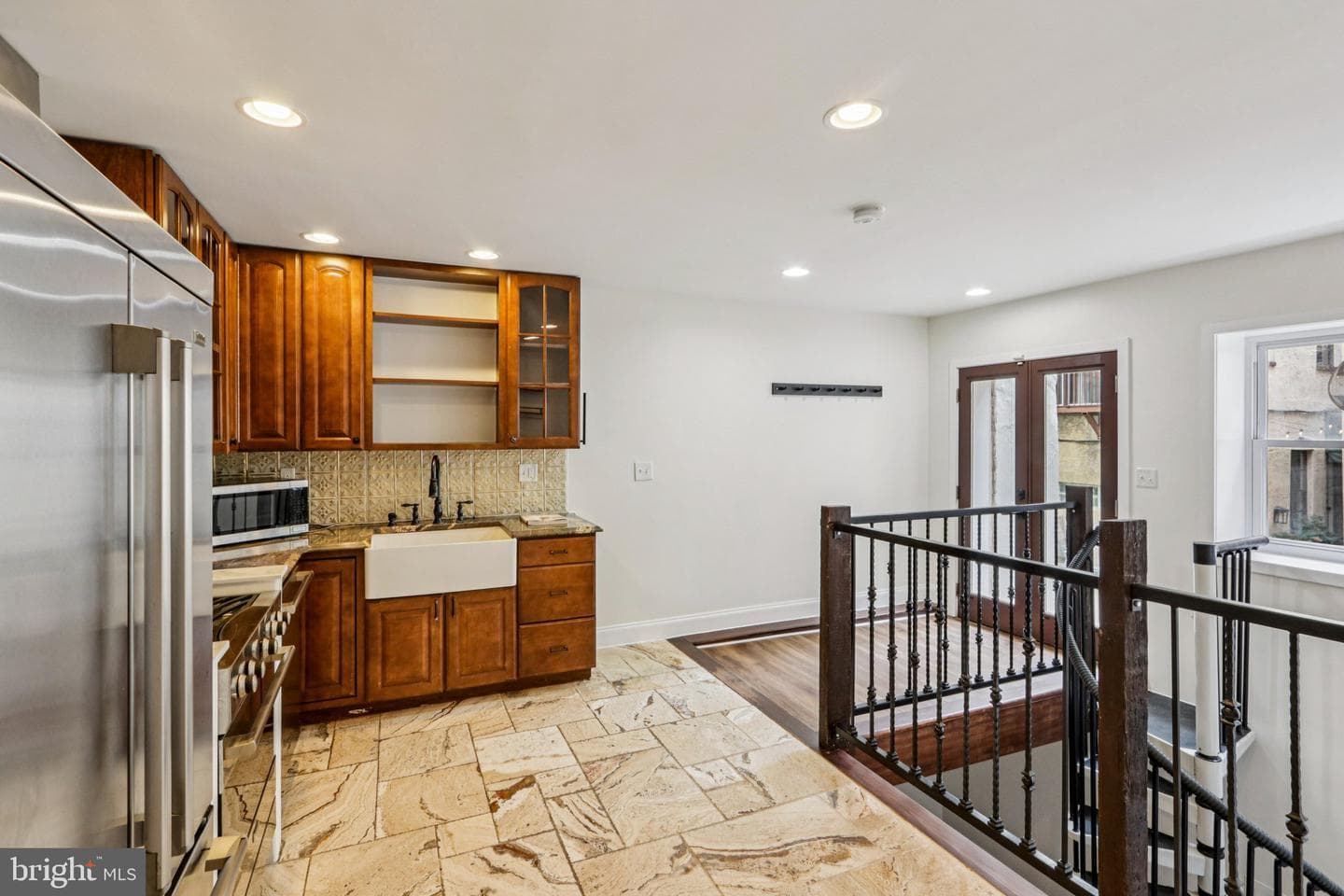 233 Brown Street #3 photo 8