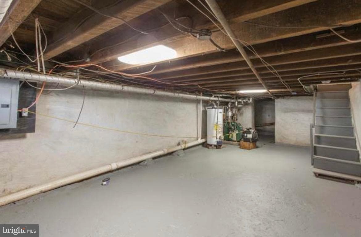 2012 Newcomb Street photo 13