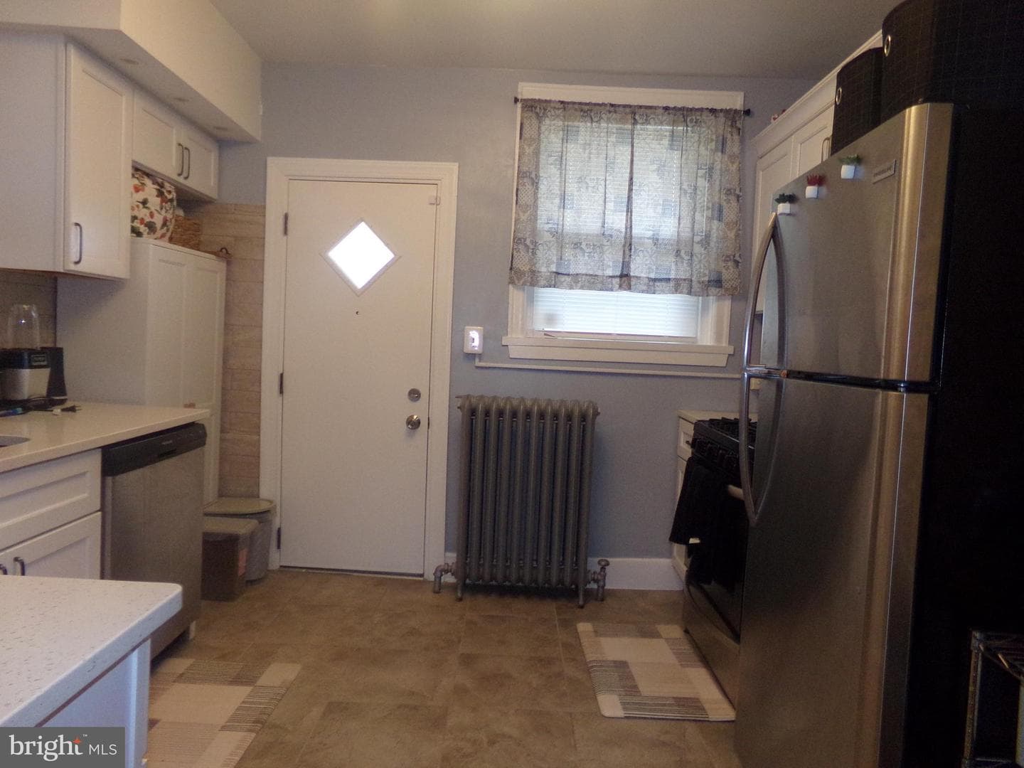 160 Linton Street photo 12
