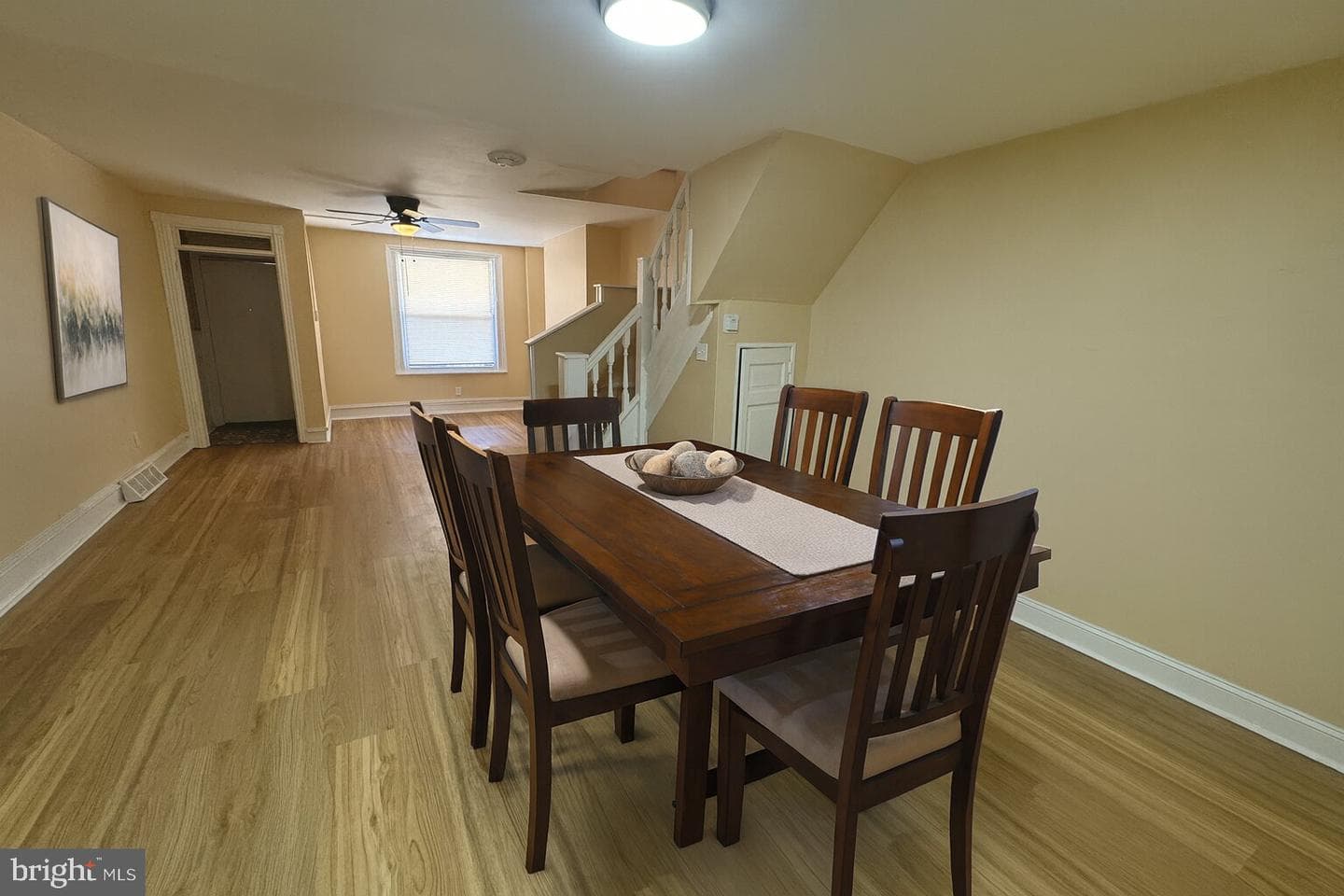 5855 Belmar Street photo 2