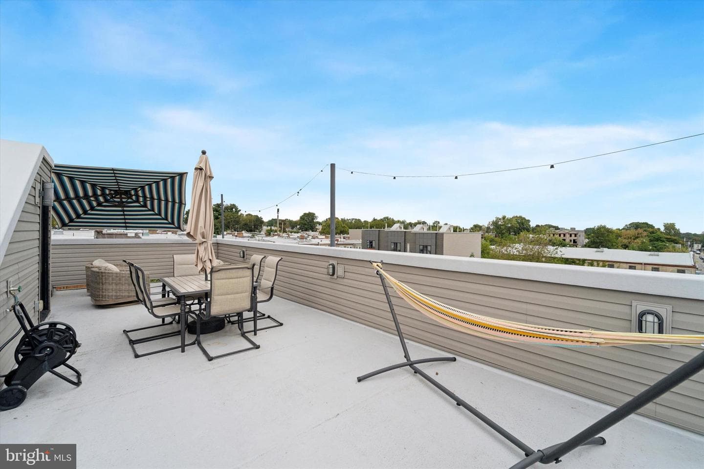 73 E Sharpnack Street photo 39