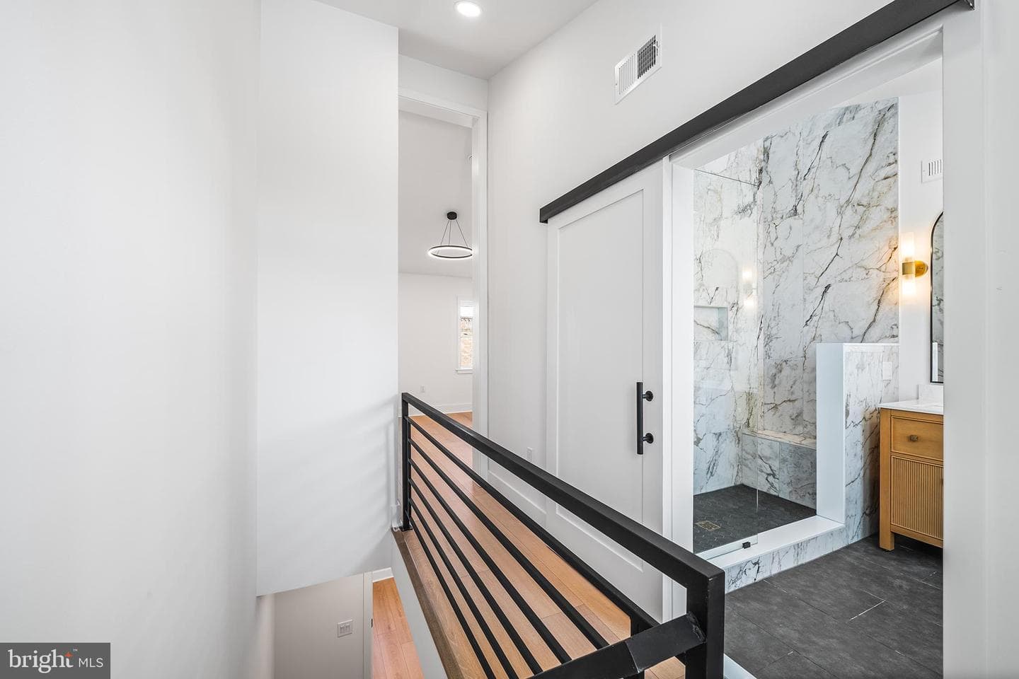 714 Earp Street photo 20