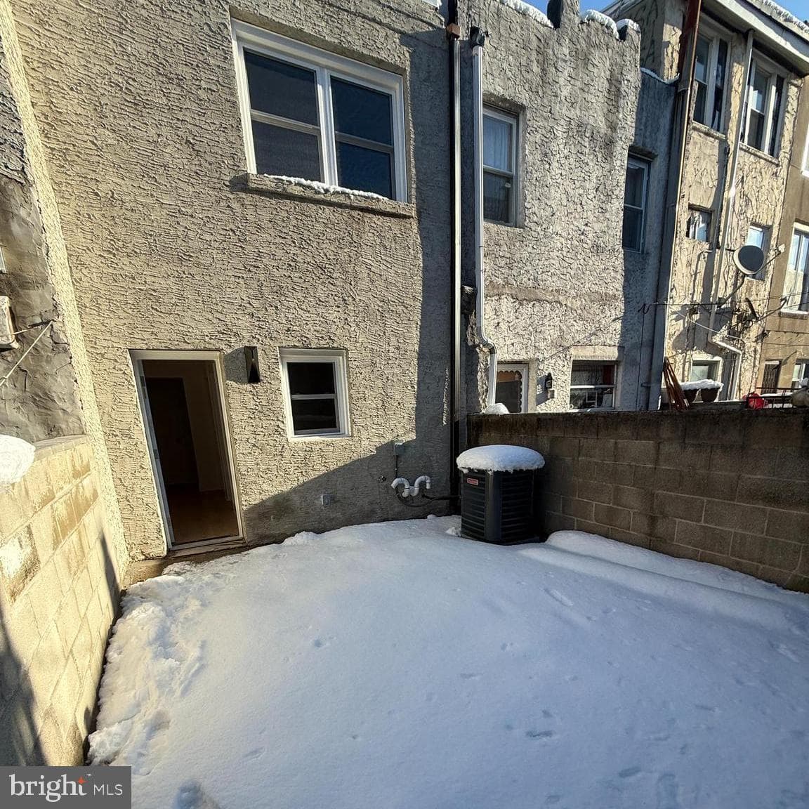 714 Earp Street photo 30