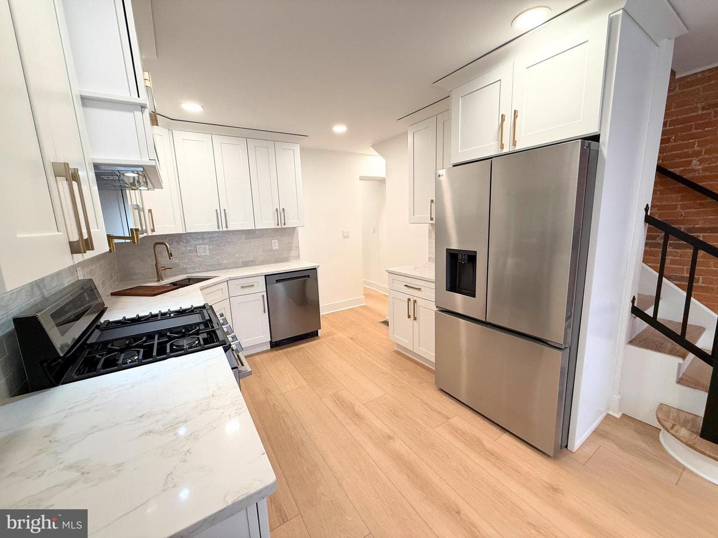714 Earp Street photo 7