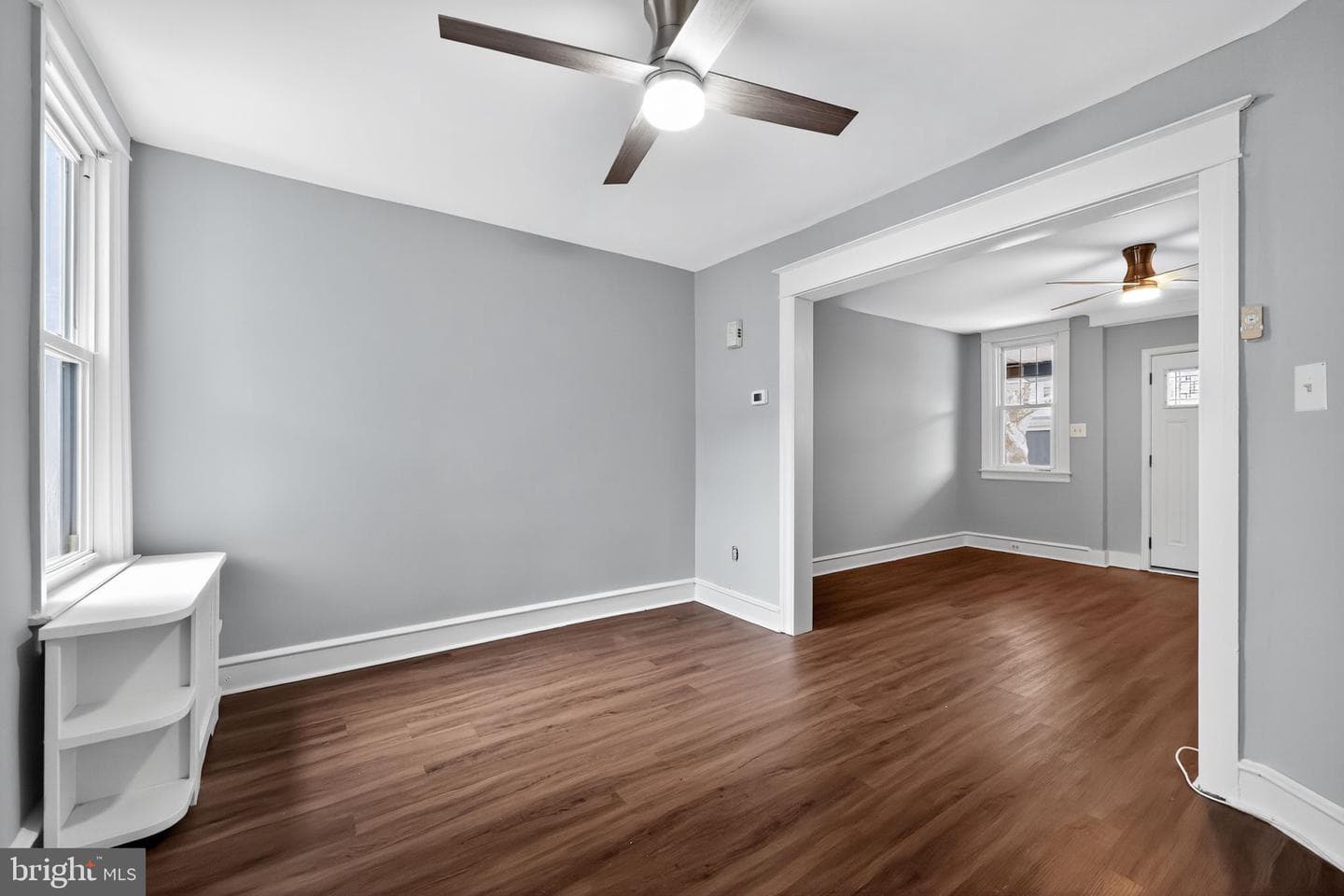 539 E Carver Street photo 11
