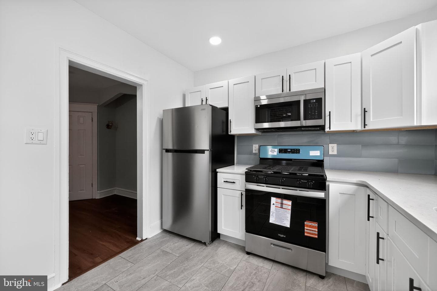 539 E Carver Street photo 21