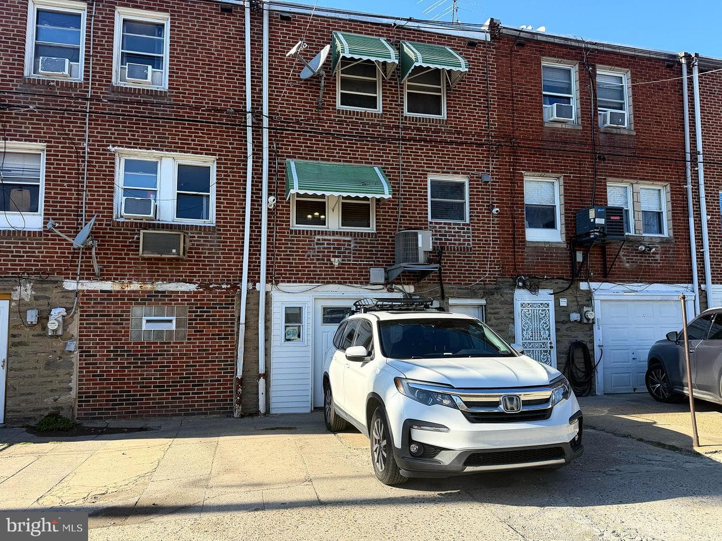 5705 Tackawanna Street photo 21
