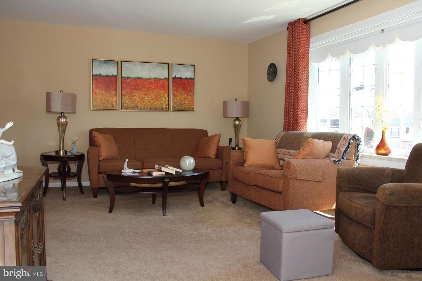 7902 Brous Avenue photo 3