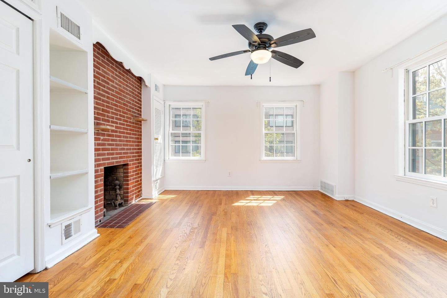 244 S 9th Street photo 19