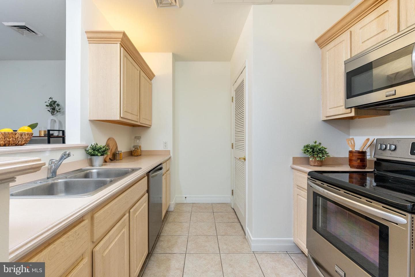 1600 Arch Street #1702 photo 19