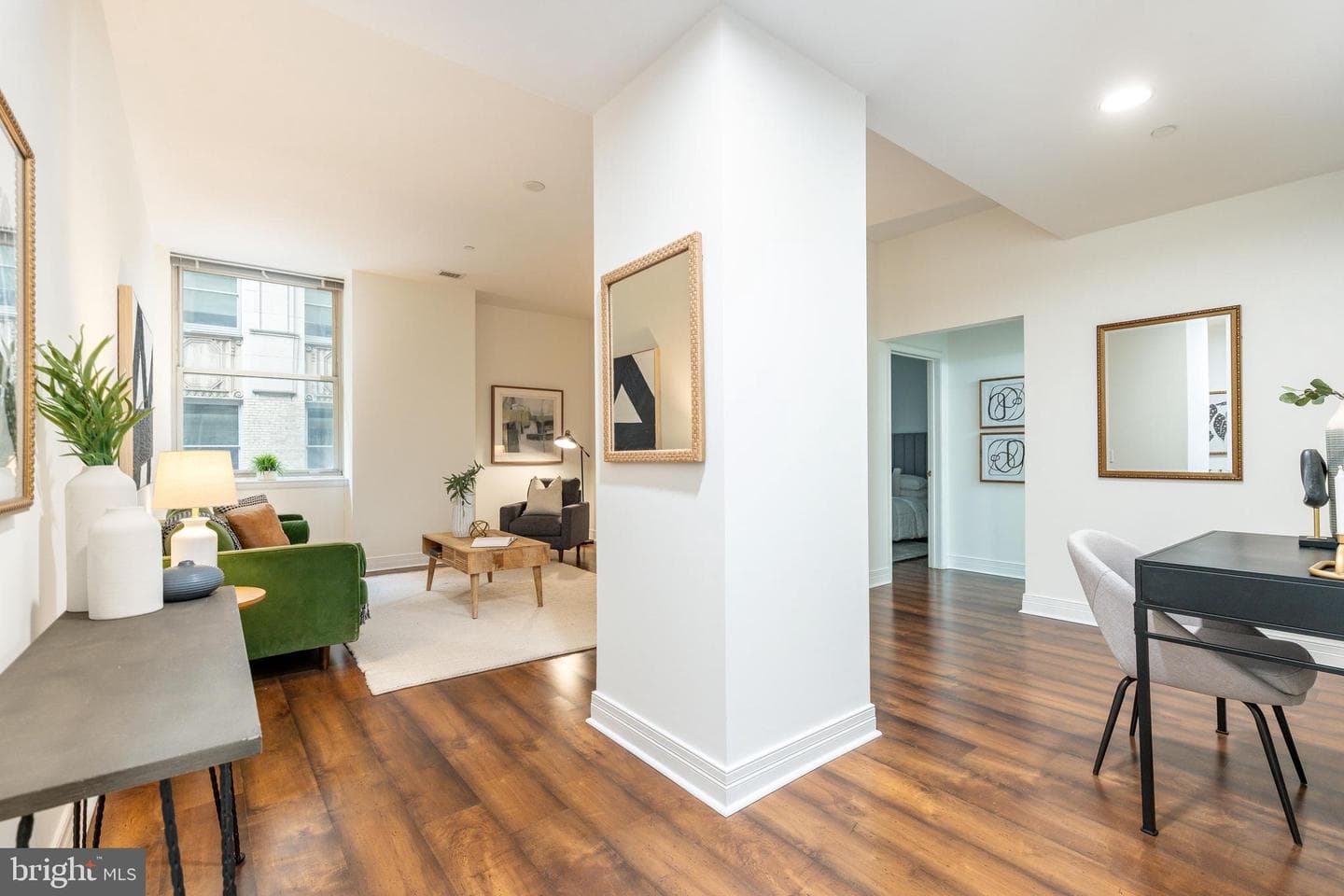 1600 Arch Street #1702 photo 3