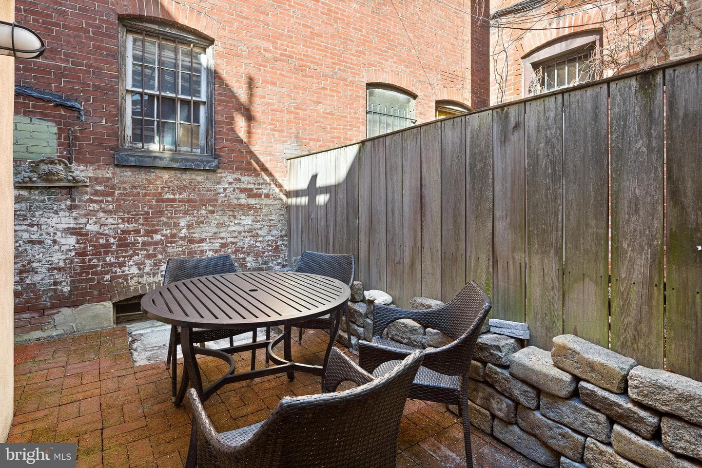 337 S Hicks Street photo 13