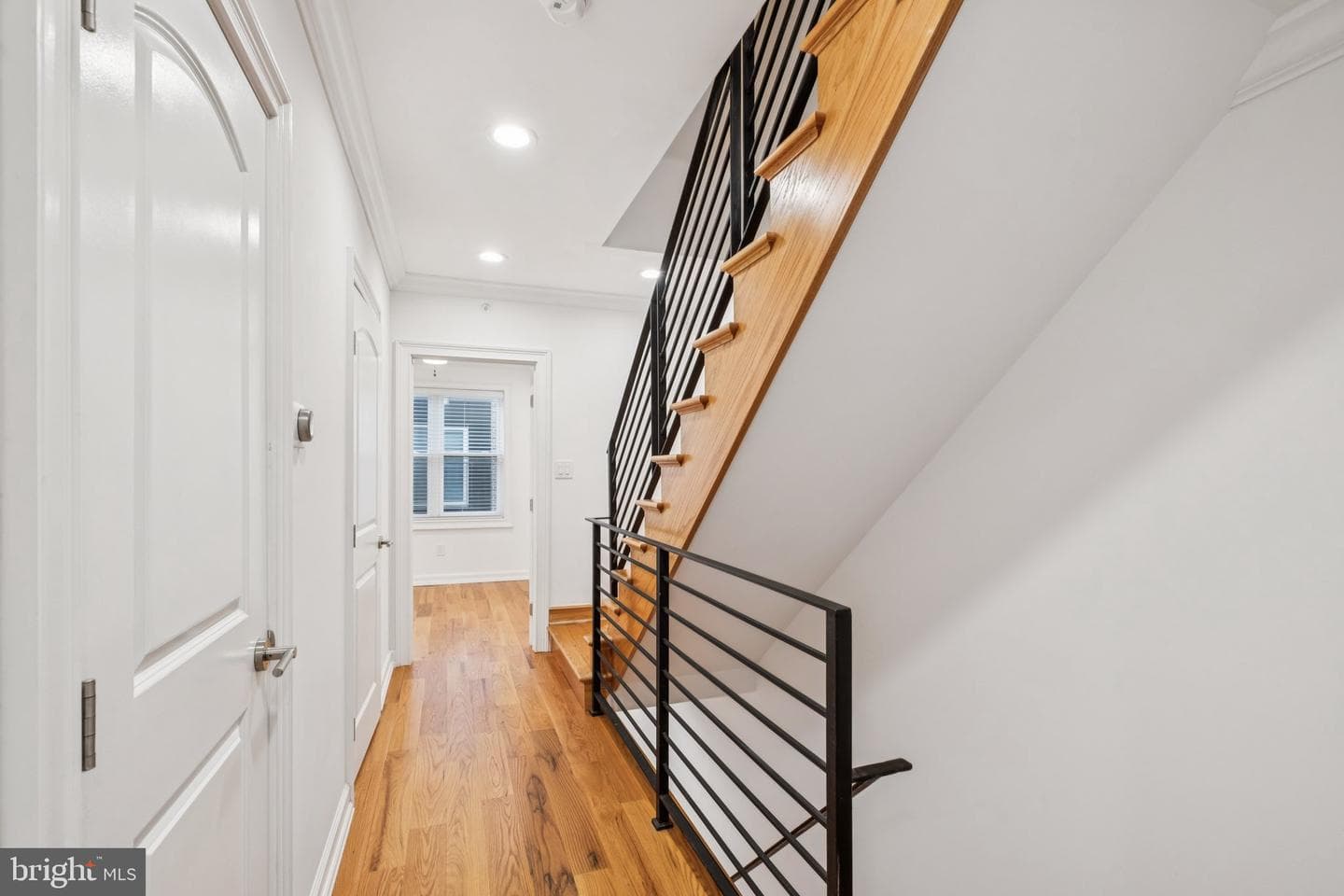 1710 W Seybert Street photo 20