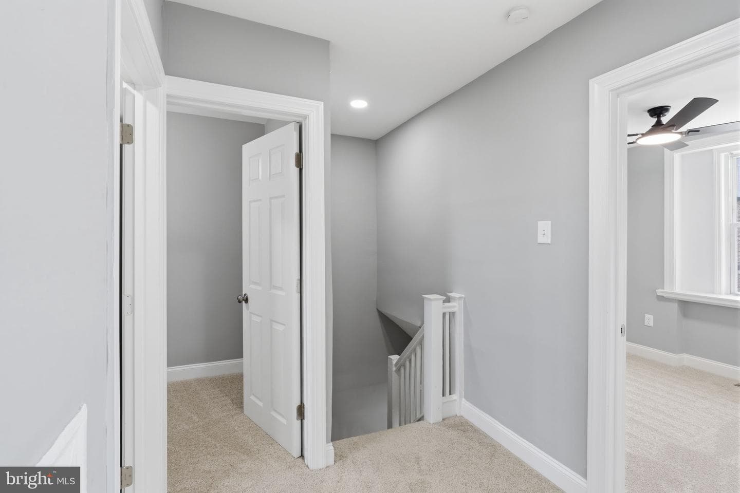 836 E Stafford photo 25