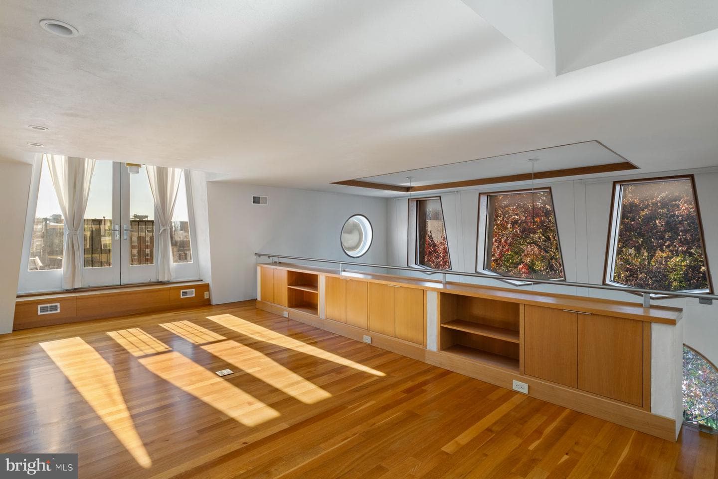 307 S Chadwick Street photo 40
