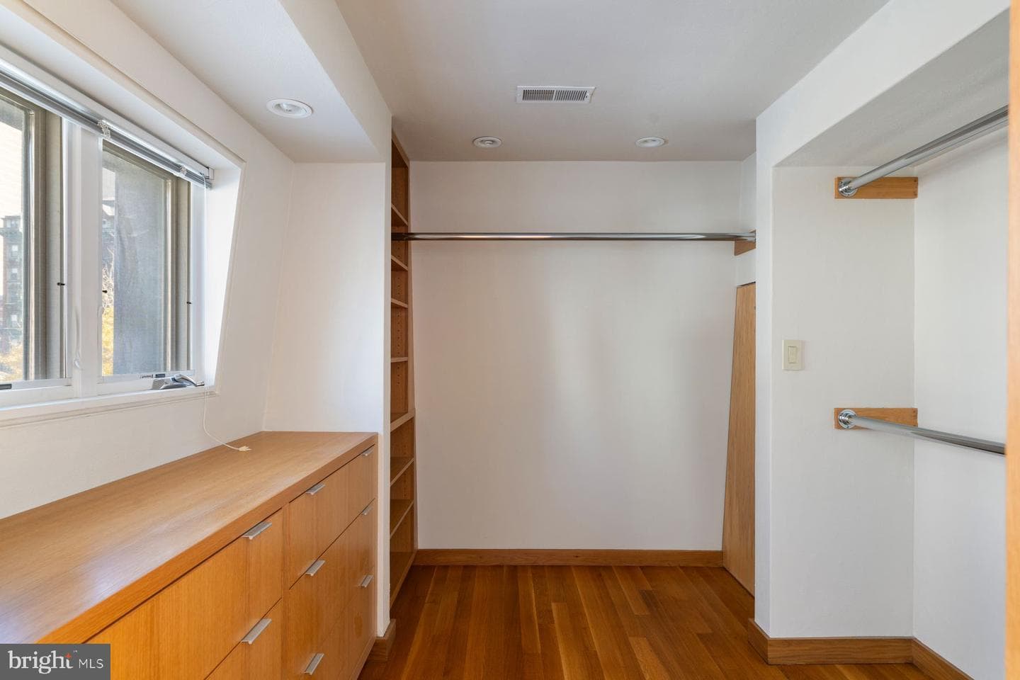 307 S Chadwick Street photo 44